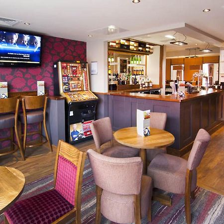 Premier Inn Stratford Upon Avon Waterways エクステリア 写真