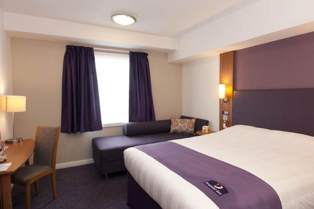 Premier Inn Stratford Upon Avon Waterways 部屋 写真