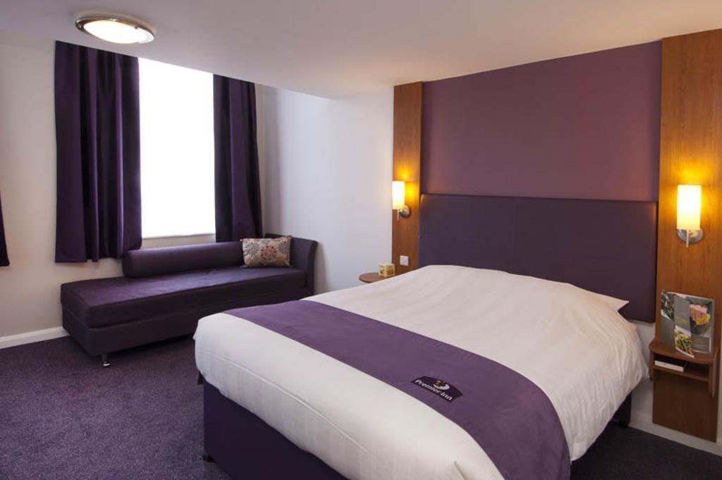 Premier Inn Stratford Upon Avon Waterways エクステリア 写真