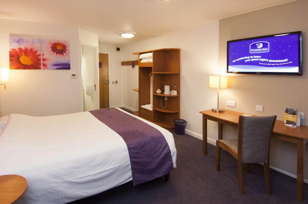 Premier Inn Stratford Upon Avon Waterways エクステリア 写真
