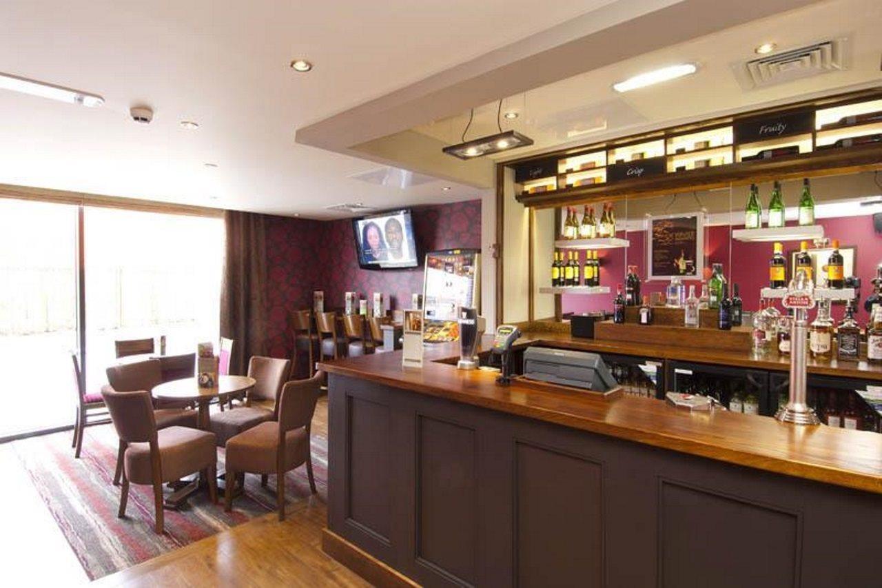 Premier Inn Stratford Upon Avon Waterways エクステリア 写真