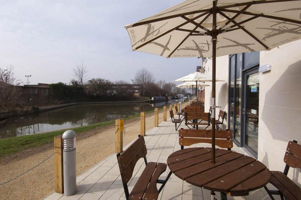 Premier Inn Stratford Upon Avon Waterways エクステリア 写真