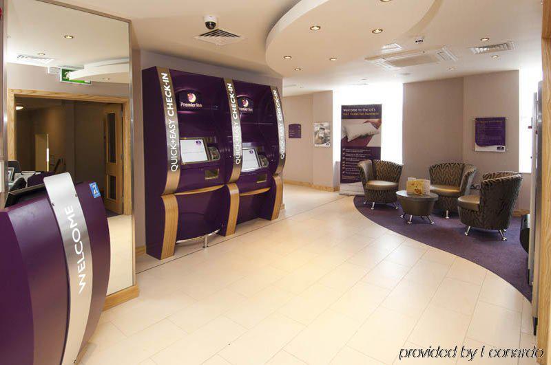 Premier Inn Stratford Upon Avon Waterways エクステリア 写真